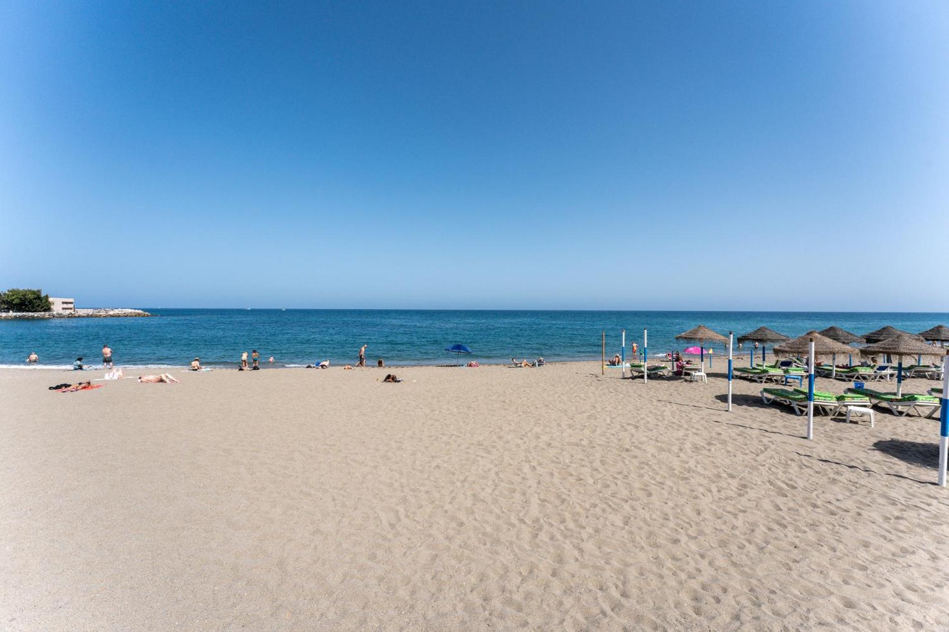 Malagasuite Golden Views Fuengirola Buitenkant foto